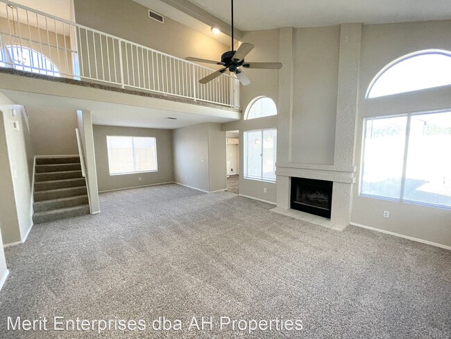 Building Photo - 3 br, 2.5 bath House - 14452 S 43RD ST