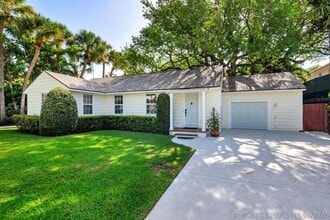 Building Photo - 1161 N Ocean Way