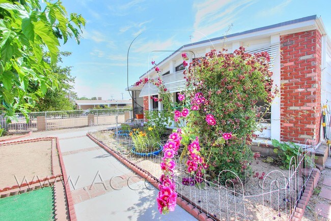 Foto del edificio - 8390 Arrowhead Lake Rd
