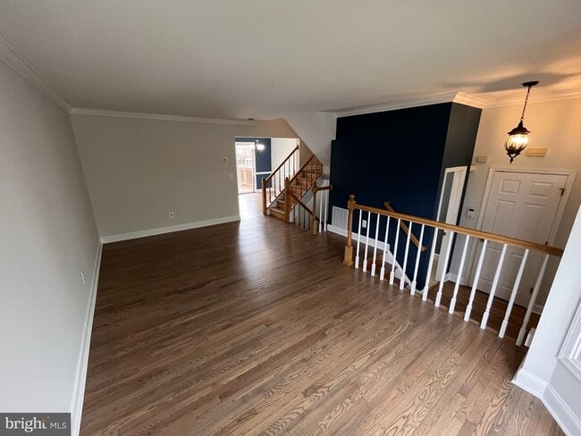 Building Photo - 3762 Farmland Dr
