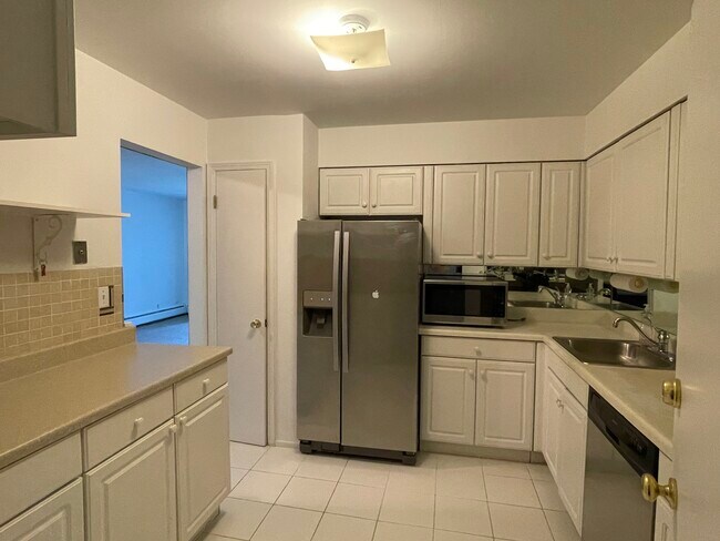Foto del edificio - 2407 S Goebbert Rd