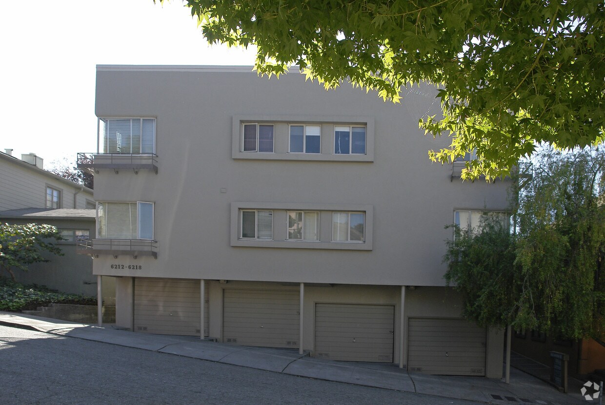 Primary Photo - 6218 Antioch St