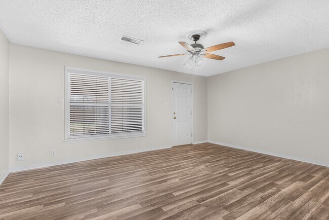 Foto del edificio - 1405 W Tennessee Ave