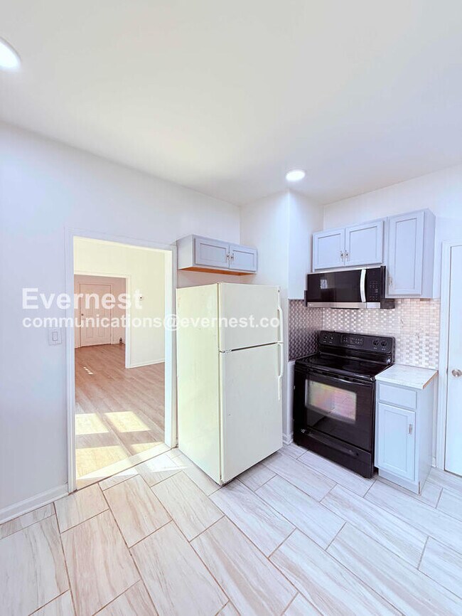 Foto del edificio - 2 Bed/1 Bath Home with Off-Street Parking / Vouchers Accepted / Available Now!