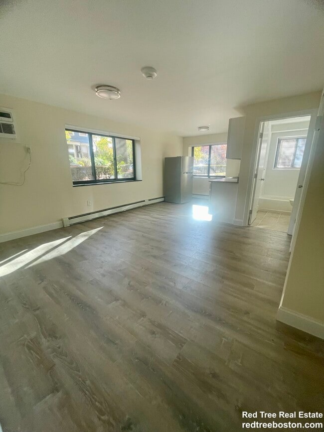 Building Photo - 15 Chester St