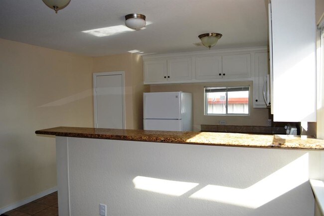 Foto del edificio - 10106 Tanner Rd