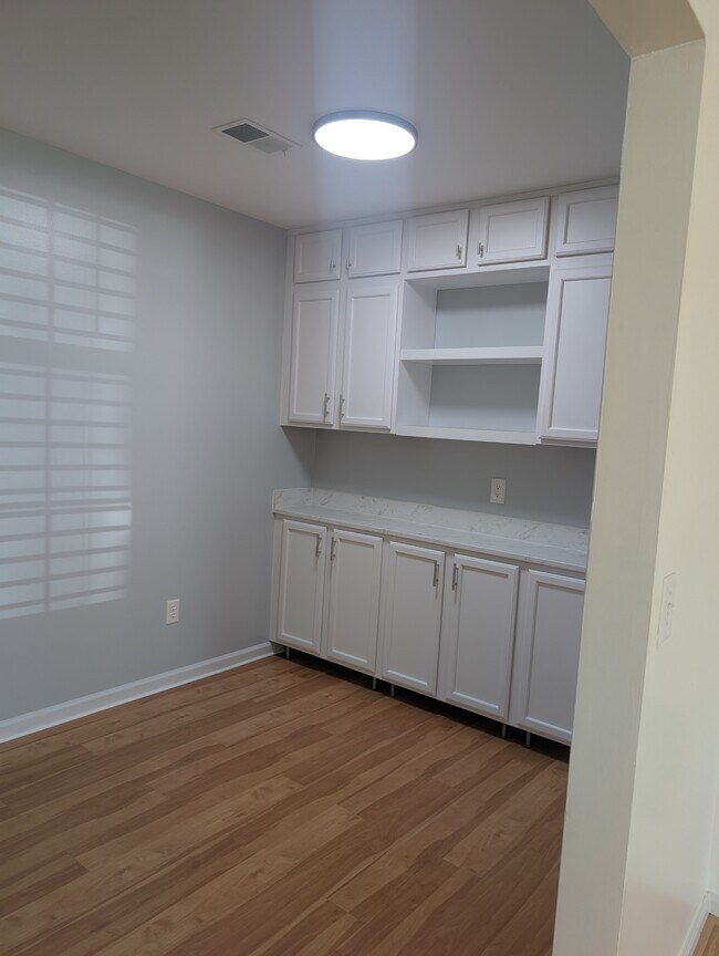 Building Photo - 139 Haney Rd