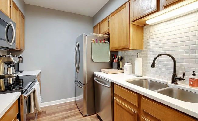 Building Photo - 4654 White Rock Cir