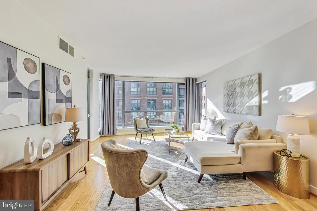 Foto principal - 1117 10th St NW