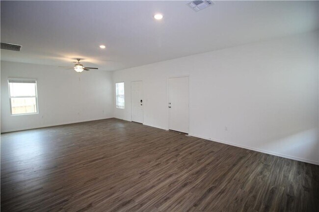 Foto del edificio - Single Family Charmer