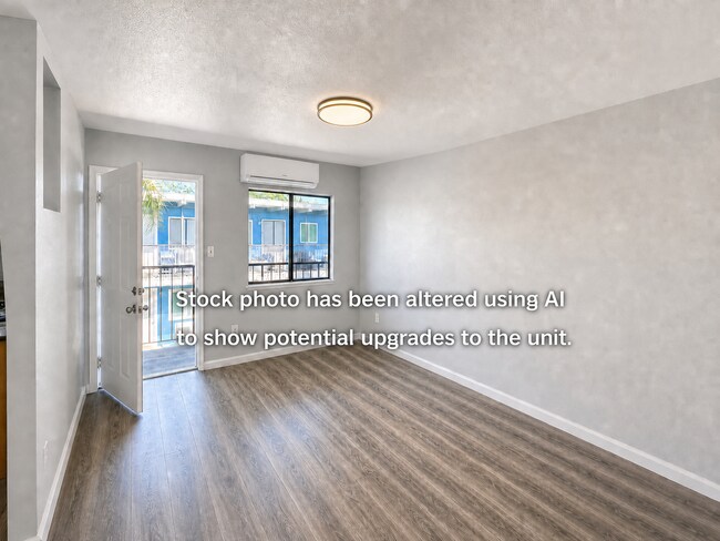 Foto del edificio - Corner & 1st Floor - Location, location, location! Become the newest neighbor at Palm Garden Apar...