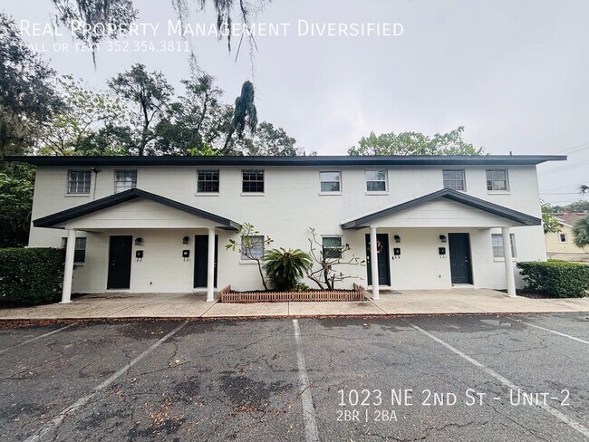 Foto del edificio - 1023 NE 2nd St
