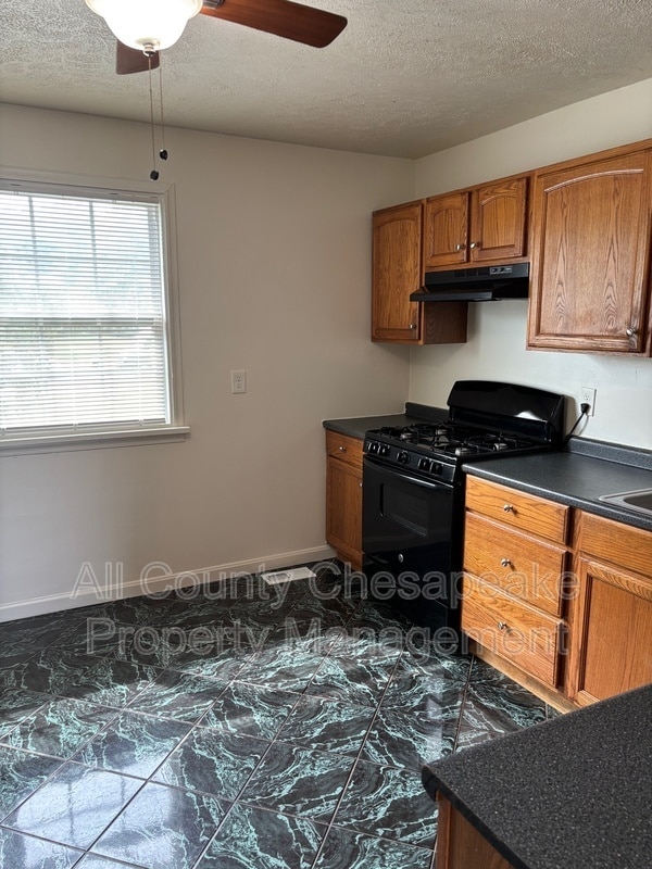 Building Photo - 1320 Harford Square Dr