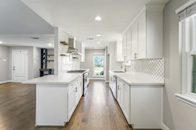 Foto del edificio - 2515 Blue Willow Dr