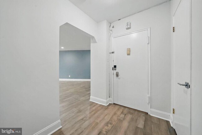 Foto del edificio - 3701 Connecticut Ave NW