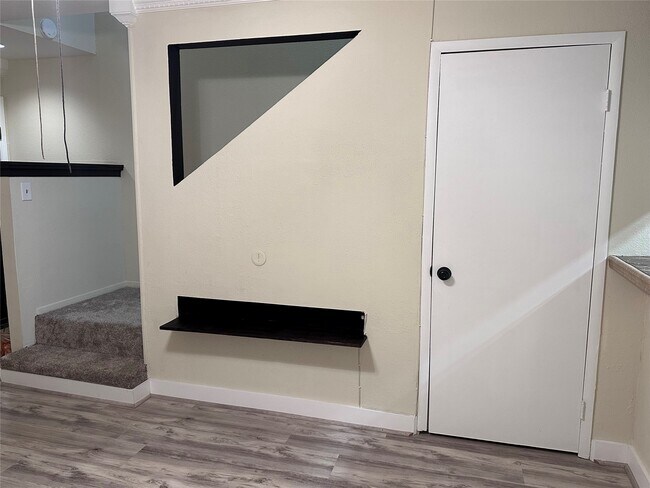 Foto del edificio - 2110 Wilcrest Dr