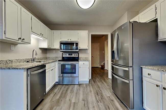 Building Photo - 3887 Spring Meadow Dr