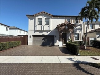 Building Photo - 1535 SW 145th Ave