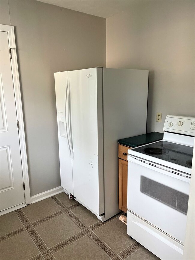Building Photo - The Sunset Court Duplex for rent Near Dove...