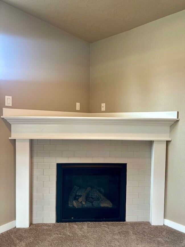 Foto del edificio - 63266 NW Newhall Pl