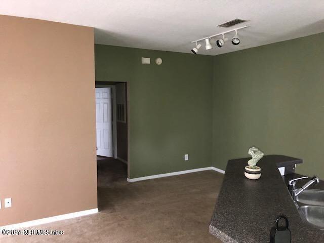Building Photo - 13703 Richmond Park Dr N