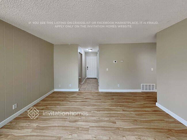 Foto del edificio - 5633 Vista Oak Way