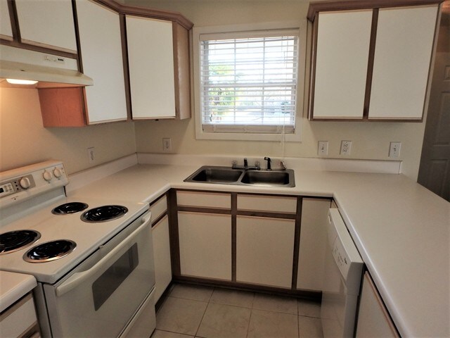 Foto del edificio - 7529 Foxwerth Dr