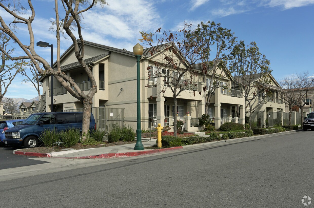 The Seasons Senior Villas Apartments in Chino, CA