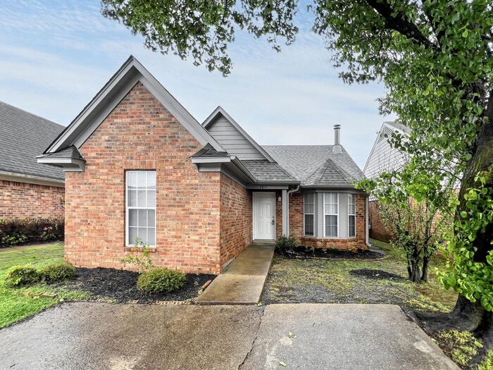 Primary Photo - 7611 Lilly Dr