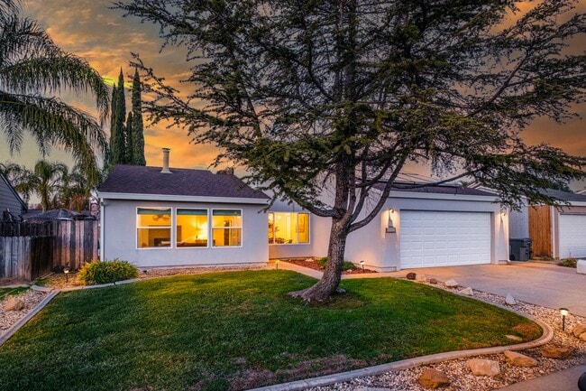 Building Photo - 1202 Kaseberg Cir