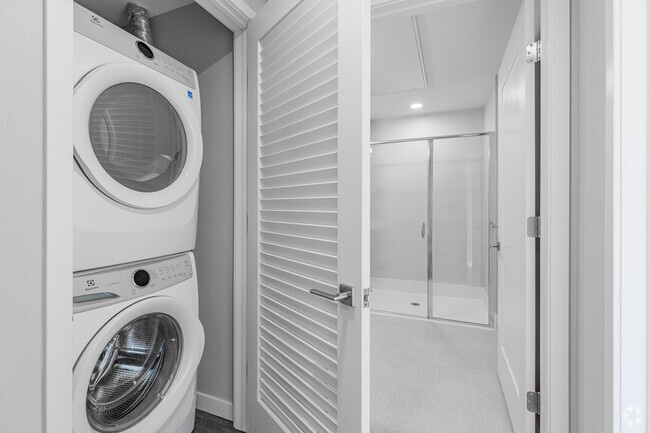 2BR, 2BA - 1374SF - AV8 Little Italy