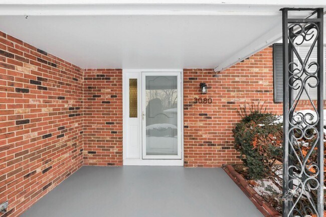 Building Photo - 3080 Pine Valley Rd