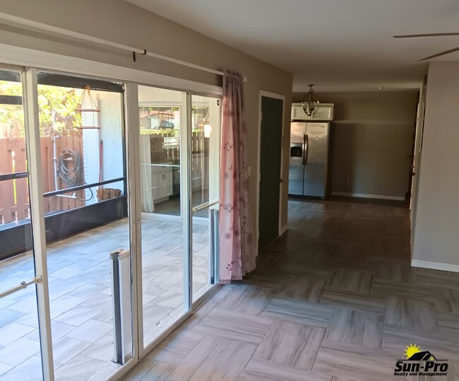 Foto del edificio - 139 Moonstone Ct