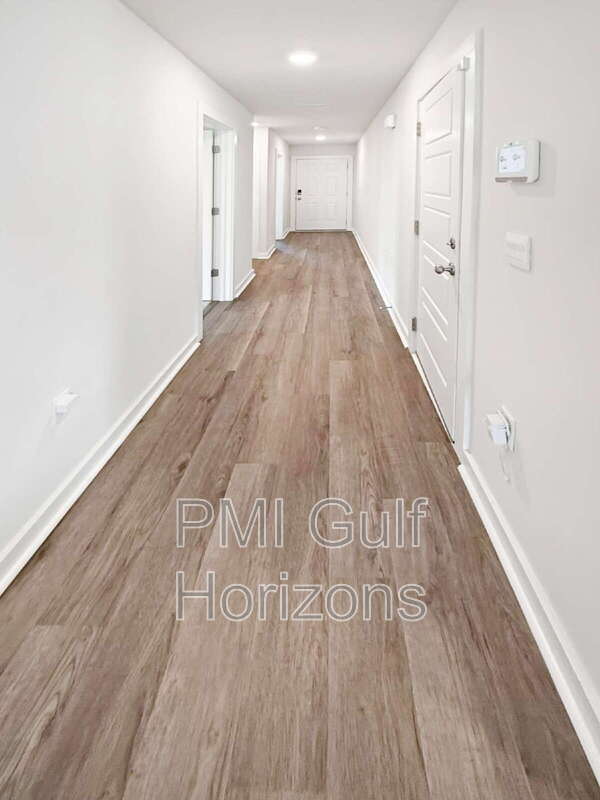 Building Photo - 20 Spoonbill St