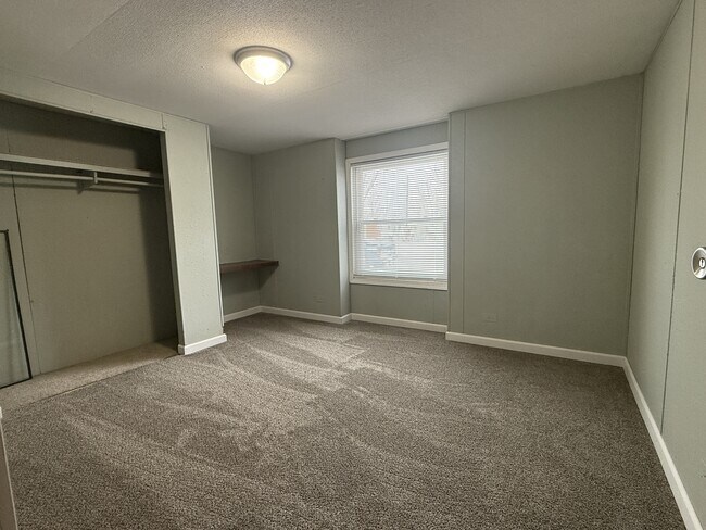 Foto del edificio - 913 Elm St