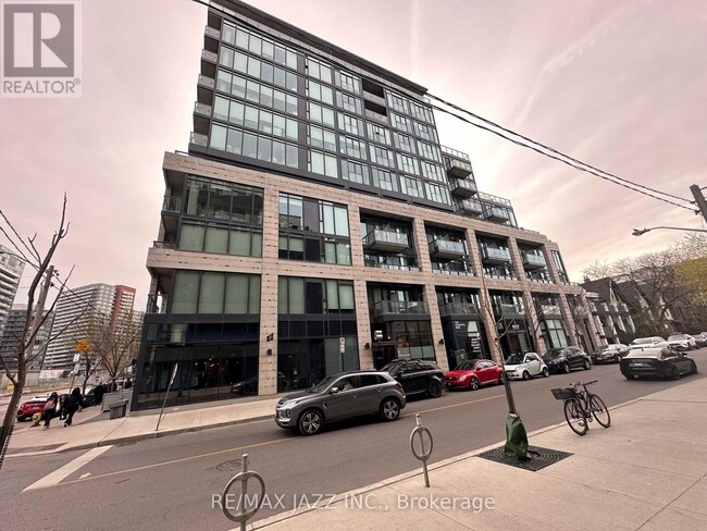 Building Photo - 8-308 Dovercourt Rd