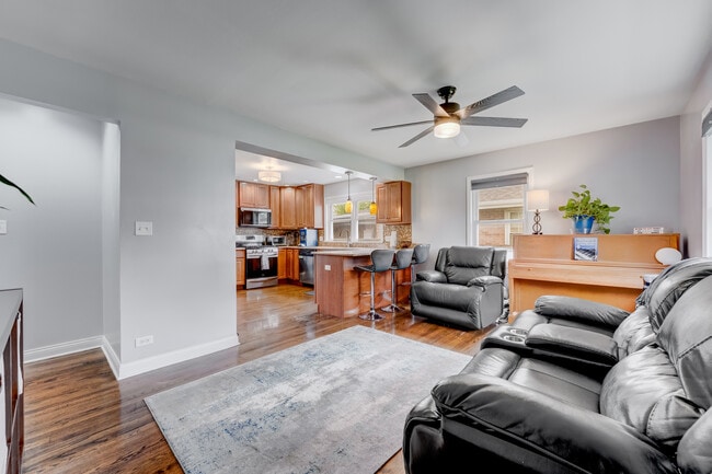 Foto del edificio - 1213 N Irving Ave