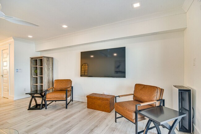 Foto del edificio - 5172 Coquina Key Dr SE