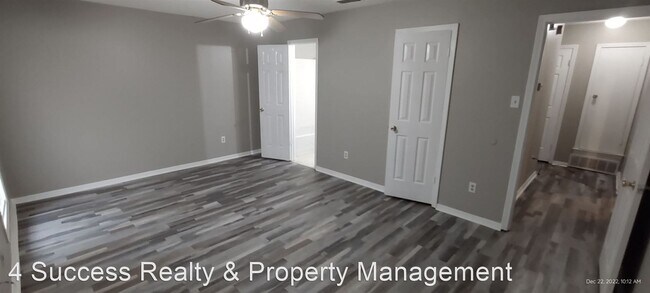 Foto del edificio - 2 br, 2 bath House - 2832 E. Hickory Bluff