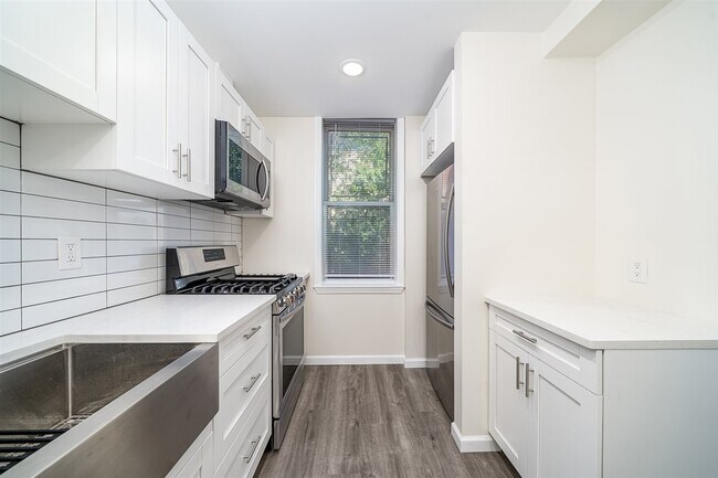 Building Photo - 6512 Palisade Ave