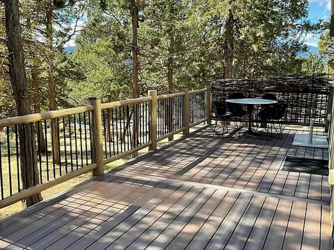 Foto del edificio - Running Y Chalet