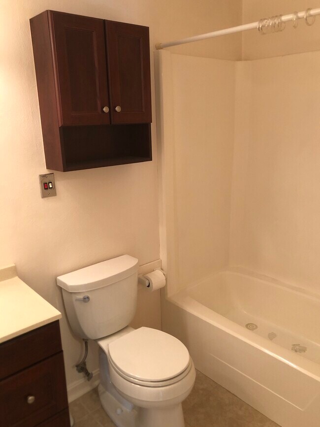 Building Photo - 3533 Timberline Trail