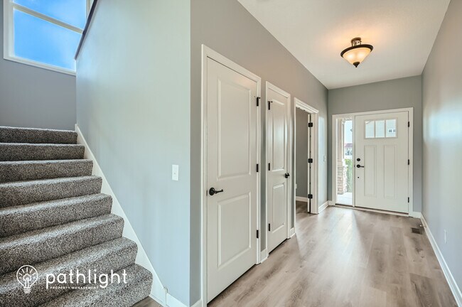 Foto del edificio - 6886 Jewel Ave S