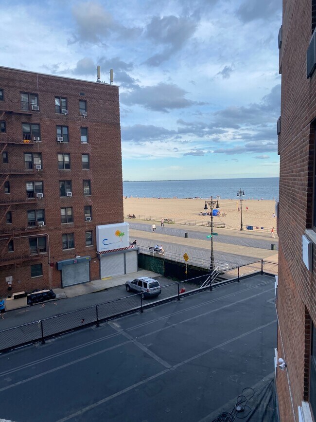 Foto del edificio - 50 Brighton 1st Rd
