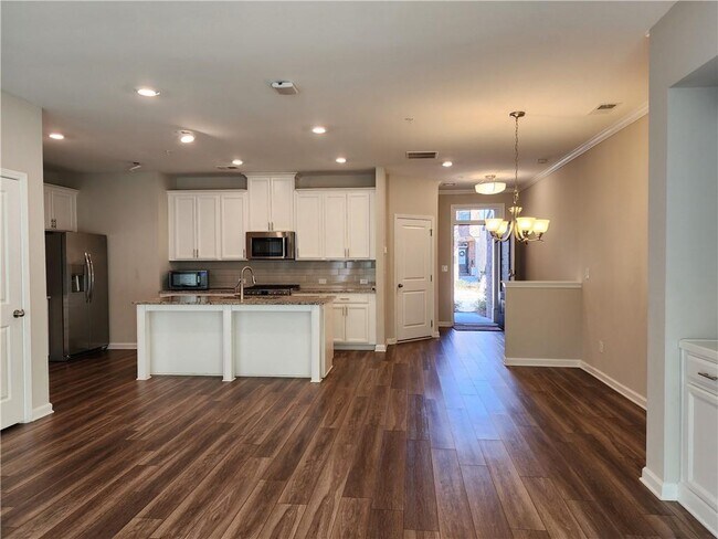 Building Photo - 1362 Elderwood Way