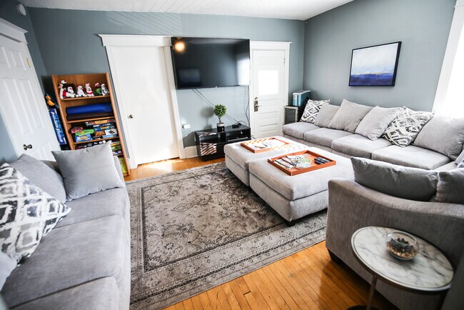 Foto del edificio - 1700 5th St NE