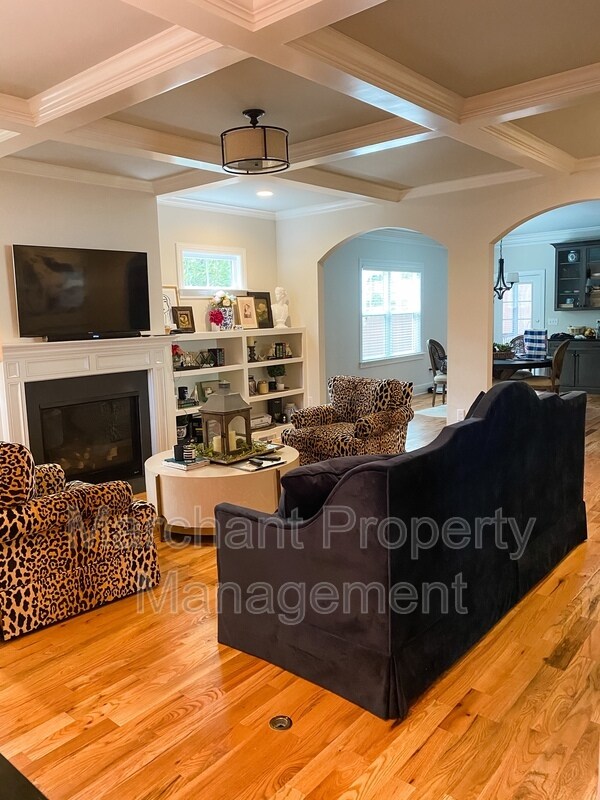 Building Photo - 122 Buist Ave