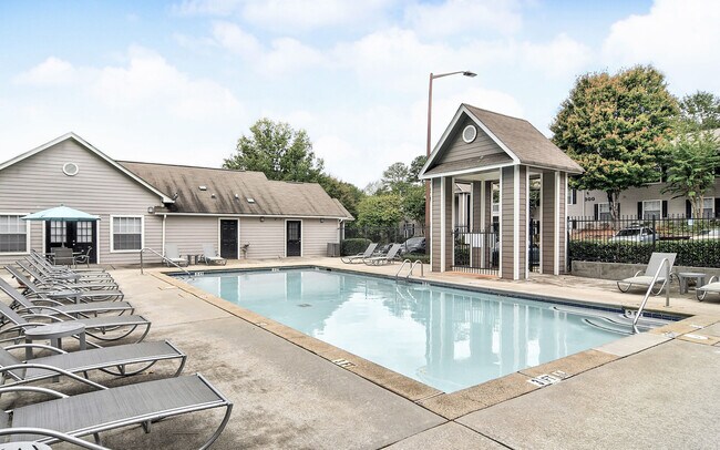 Foto del edificio - Gregory Lane Apartments