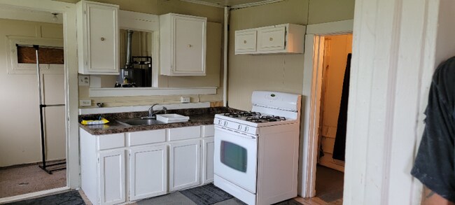 Foto del edificio - 2023 Robinwood Ave