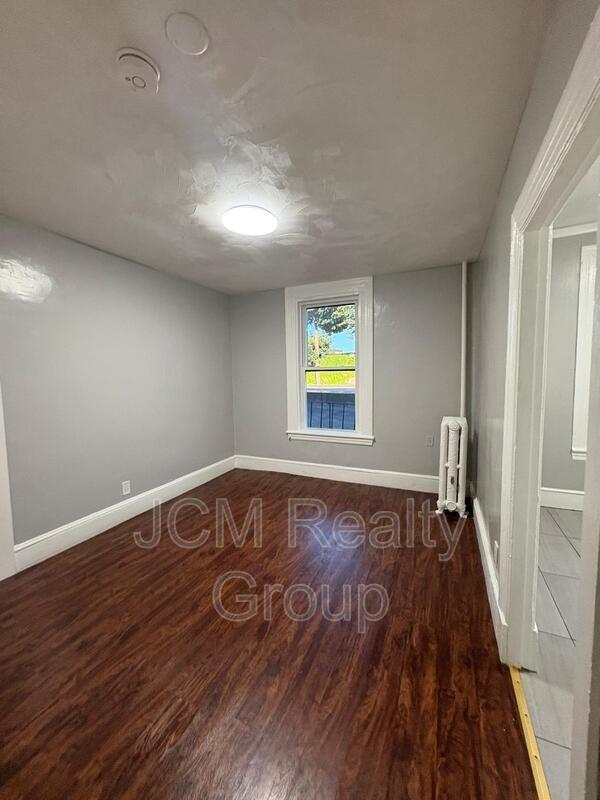 Photo - 64 Hollis St Apartment